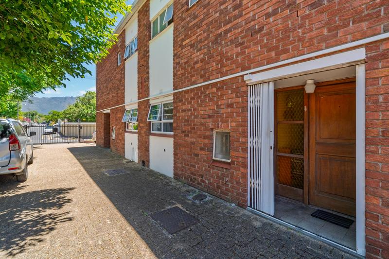 2 Bedroom Property for Sale in Harfield Village Western Cape